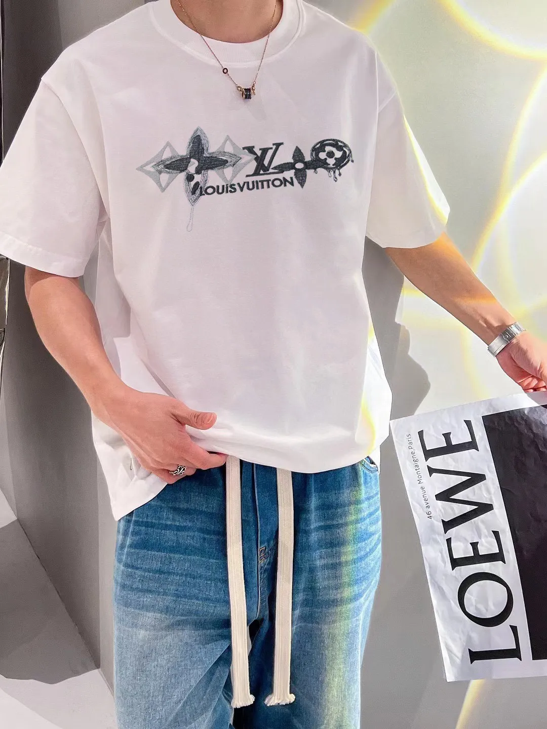 Louis Vuitton/ logo
